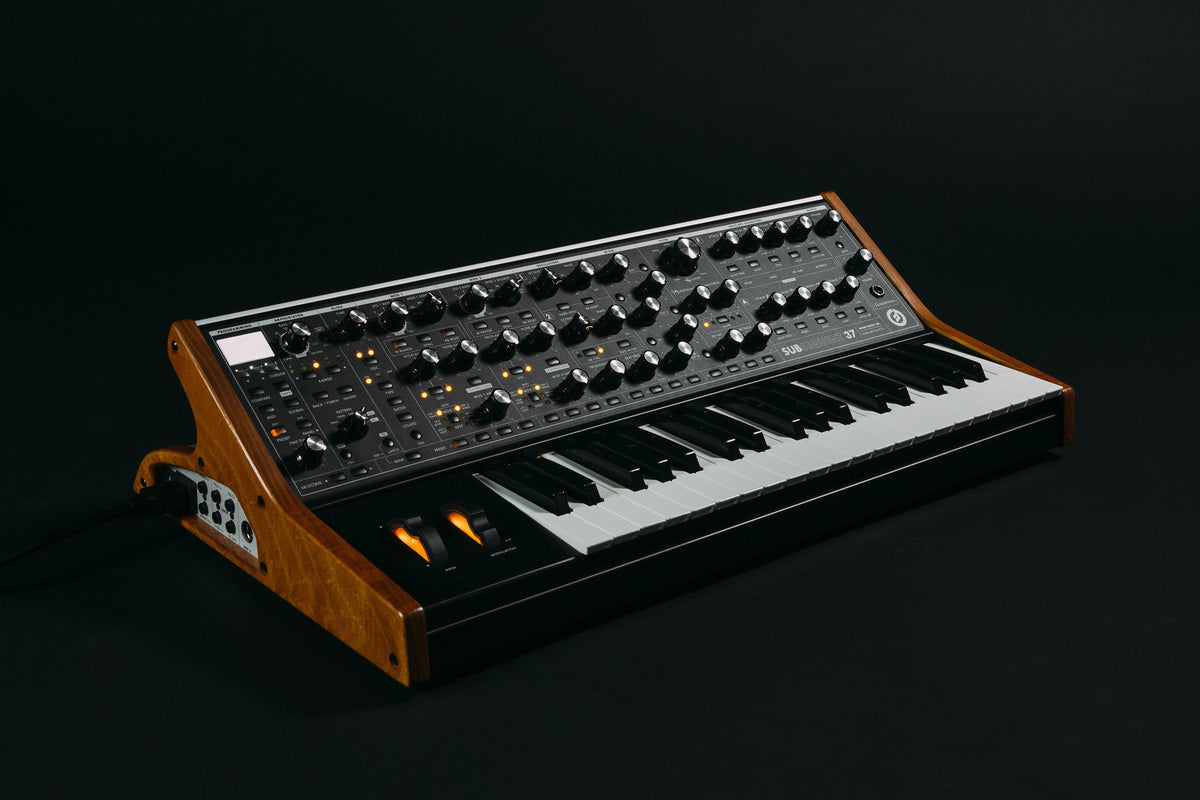 Moog - Subsequent 37