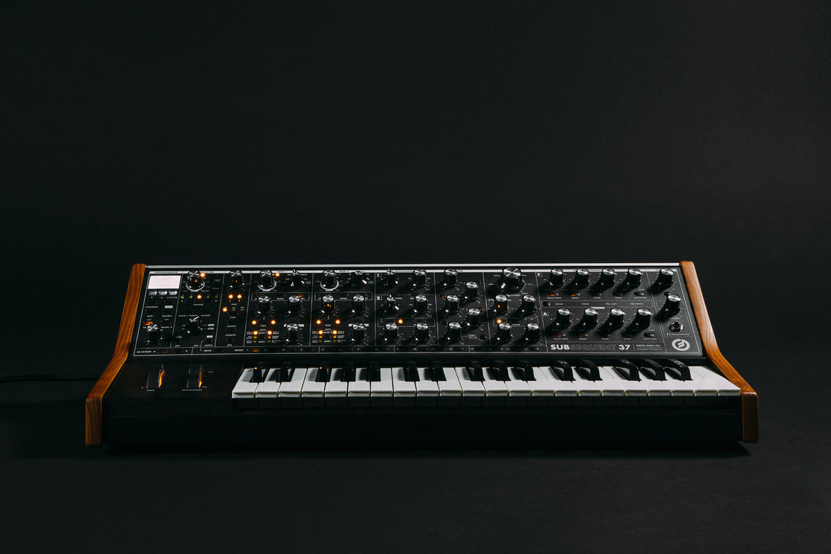Moog - Subsequent 37