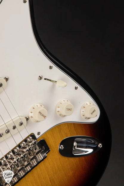 Fender Custom Shop American Custom Stratocaster NOS - 3 Tone Sunburst #XN18432